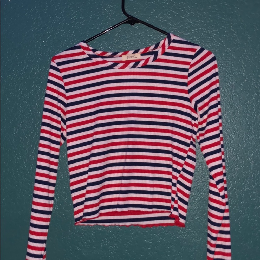 long-sleeve crop